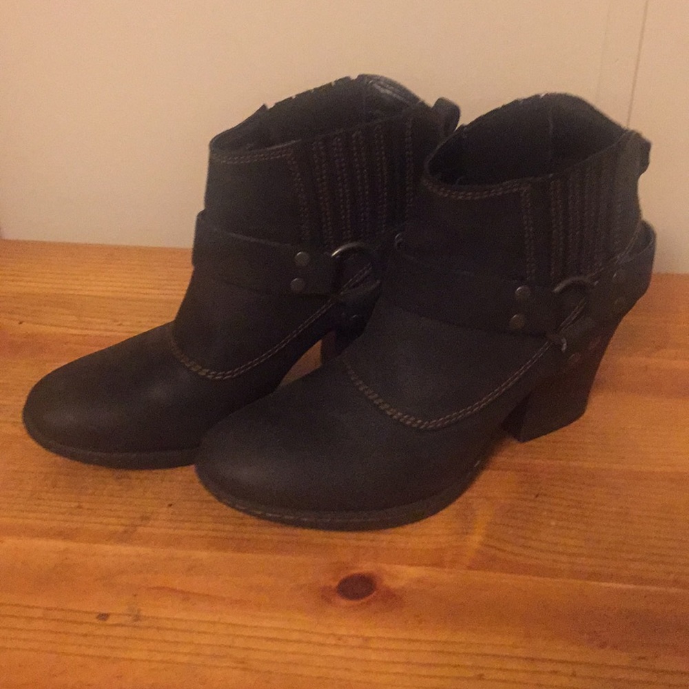 Bootie - Picture 2 of 4